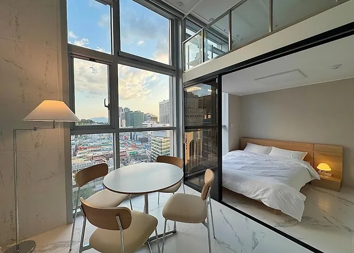 명동 도보 4분, 뷰가 멋진 신축 시청역 회현역 Apartamento Seul