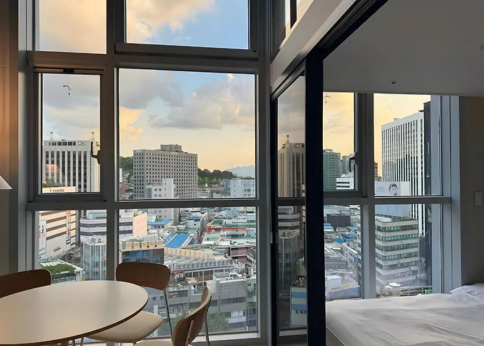 Apartamento 명동 도보 4분, 뷰가 멋진 신축 시청역 회현역 Seul